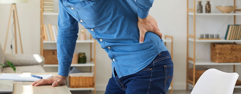 Patient suffering from Pinched Nerve in need of chiropractor in Cumming